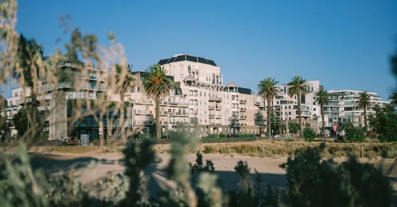 Melbourne — Beach Road